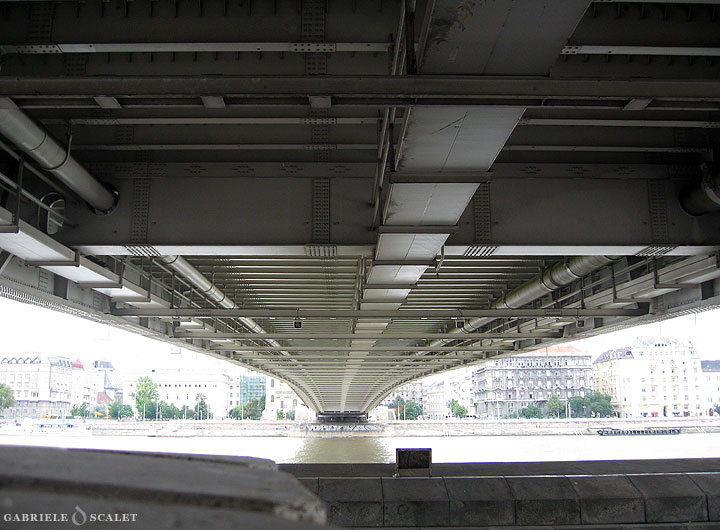 Elisabeth Bridge Down
