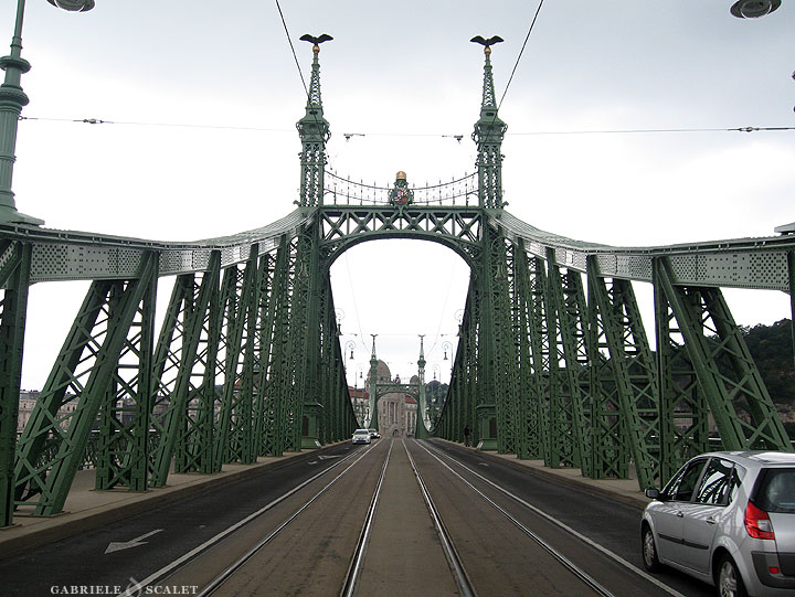 Szabadsag Bridge