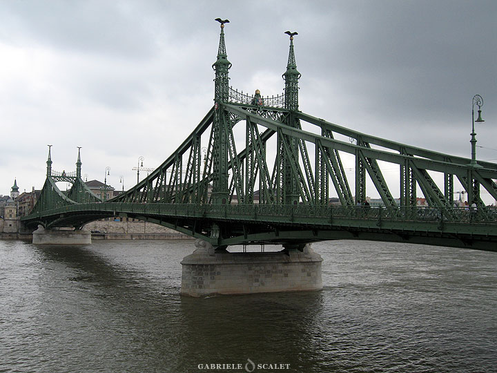 Szabadsag Bridge