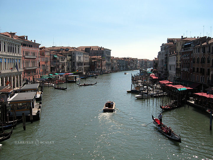 vista dal ponte Rialto